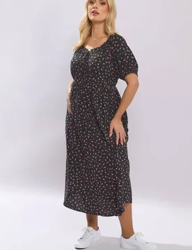 Women's Ditsy Floral Midi Dress in Black Size: 30-32 - Black - Size: 30-32 - Yours - FashionsVida