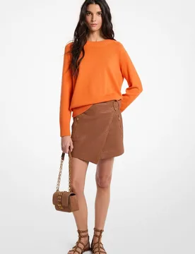 Falda corta cruzada de piel texturizada - MICHAEL Michael Kors - FashionsVida