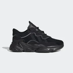 Scarpe OZWEEGO 33 1/2 Core Black / Core Black / Night Metallic