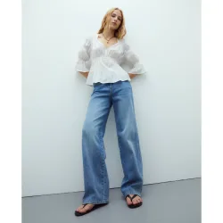 Blusa de mujer con manga francesa