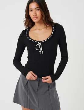 Women's Ribbed Long Sleeve Top With Bow Detail in Black Size: Large - Black - Size: L - Brave soul - FashionsVida