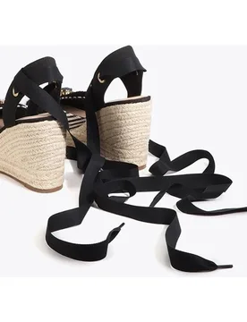 Alpargatas con cintas de mujer en tejido tipo canvas de rayas - Lola Casademunt - FashionsVida