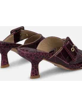 Sandalias de tacón de mujer en piel con tiras cruzadas - Alma en Pena - FashionsVida