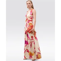 Vestido largo con escote profundo y cinturón ajustable