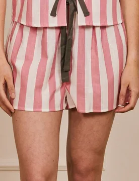 Short con estampado a rayas - Bohodot - FashionsVida