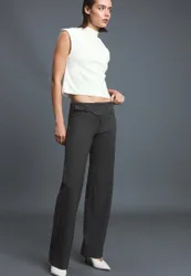 Gerade Hose mit Schnallendetail Grau 32