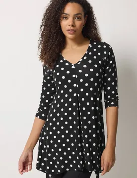 Women's Polka Dot Hanky Hem Top in Black Size: 16 - Black - Size: 16 - M&Co - FashionsVida