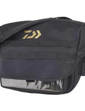 Daiwa Logo Street Crossbody Black / Gold One Size unisex - Daïwa - FashionsVida