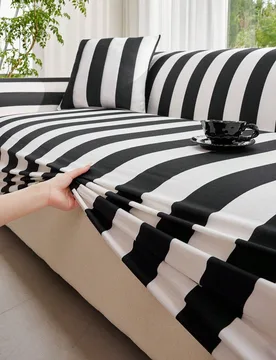 Pieza Funda de sofá de seda de leche con estampado a rayas, ajuste elástico clásico, diseño de cojín en forma de T - tela lavable a máquina, ant - Shein - FashionsVida