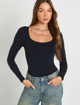 Womens Seamless Scoop Neck Long Sleeve Bodysuit - Black Polyamide - Size Large - Boohoo - FashionsVida