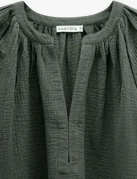 Vestido corto 100% algodón fluido de manga corta - Parfois - FashionsVida