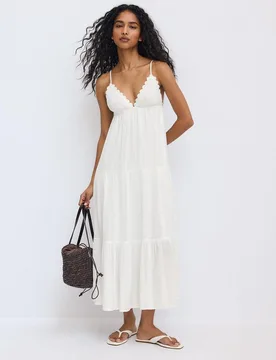 Langes, fließendes Kleid mit Rückenausschnitt Weiß L - Stradivarius - FashionsVida