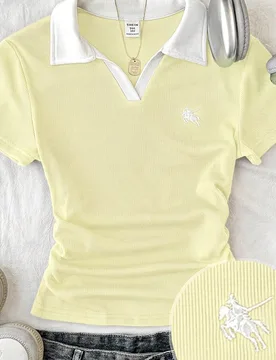 Camiseta casual de punto para adolescentes con cuello amarillo & blanco, diseño colorblock patchwork, ajuste ceñido, cintura fruncida y pequeño bor - Shein - FashionsVida