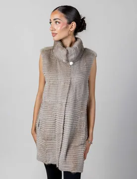 Chaleco de mujer de pelo de rat mousquet con cuello - De la Roca - FashionsVida