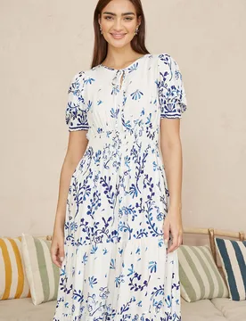 Women's White Border Print Maxi Dress in Ivory Size: 20 - Ivory - Size: 20 - Yumi - FashionsVida