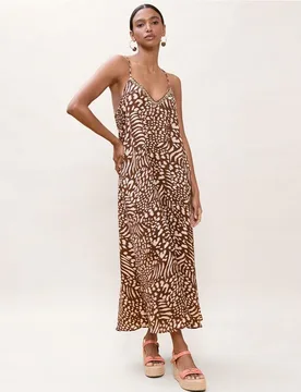 Vestido largo de tirantes con estampado de manchas - Lola Casademunt - FashionsVida