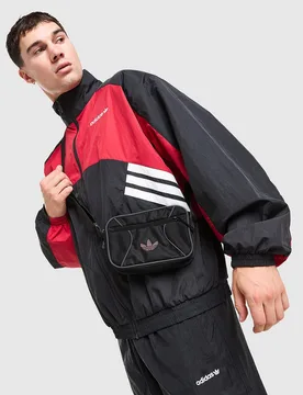 Reflective Trefoil Messenger Bag, Schwarz - unisex - Size: One Size - adidas Originals - FashionsVida
