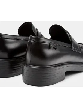 Mocasines planos de mujer dean de piel - Camper - FashionsVida