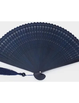 Abanico de bambú liso con troquelado - Parfois - FashionsVida