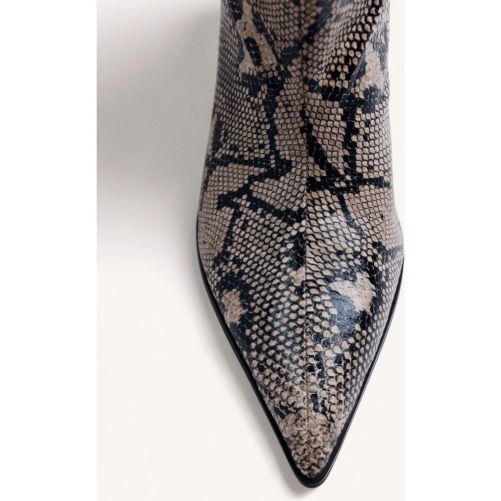 Botas básicas de mujer con caña alta y ancha y tacón tipo kitten - Gioseppo - FashionsVida