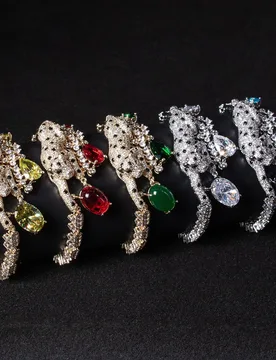 Fashionable Vintage Exquisite Animal-shaped Bracelet Luxury-grade Zircon Inlay Women's Jewelry Accessories - Aliexpress - FashionsVida