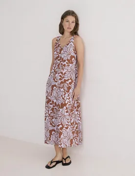 Vestido largo sin mangas y estampado - Yerse - FashionsVida