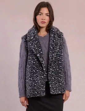 Chaleco de mujer en tejido de borreguito - Molly Bracken - FashionsVida