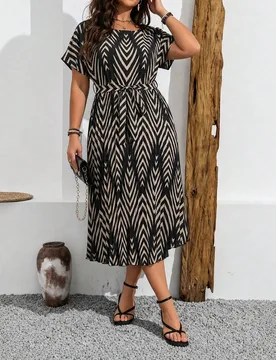 Vestido Maxi de Talla Grande para Mujer, Estampado Completo, Manga Murciélago, Dobladillo Plisado, Casual Elegante Tradicional, Negro, para Brunch, O - Shein - FashionsVida