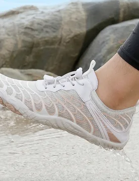 Par de zapatos de verano para mujer, nuevos zapatos para vadear en la playa, zapatos acuáticos de secado rápido sin pies, adecuados para vacaciones - Shein - FashionsVida