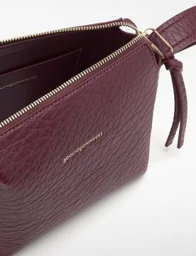 Bandolera pequeña de mujer mica textura grano con asa regulable - Adolfo Dominguez - FashionsVida
