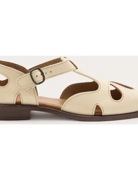 Zapatos planos con aberturas - Hereu - FashionsVida