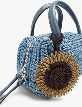 Bolso de mano convertible a bandolera estilo bowling pequeño con cierre de cremallera y detalle de flor decorativa - Parfois - FashionsVida