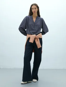 Blusa de mujer estampada cuello mao manga larga - Andam - FashionsVida