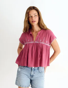 Blusa de mujer con bordados - Brownie - FashionsVida