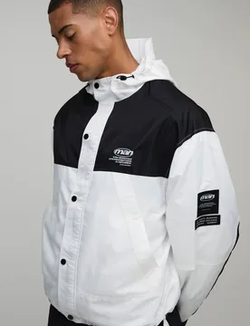 Herren Übergroße Kastige Nylon-Farbblock-Kapuzen-Windjacke White Größe XS - boohooMAN - FashionsVida