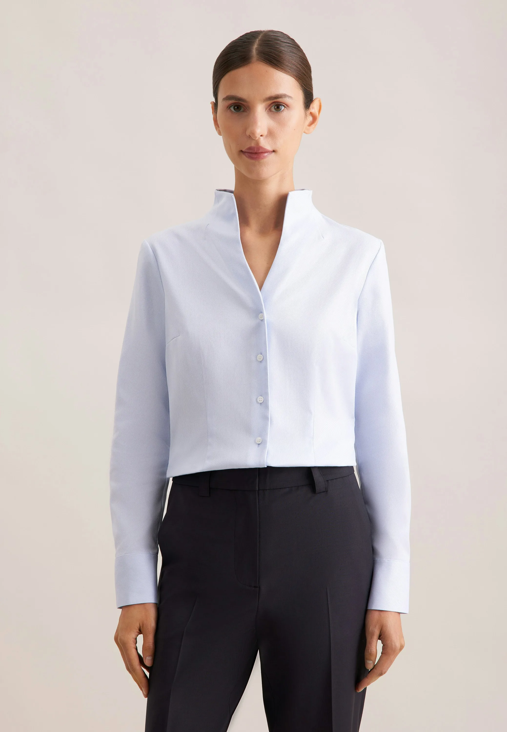 Kelchkragenbluse aus Twill slim fit Blau 38 - Seidensticker - FashionsVida