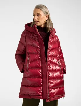 Plumífero de mujer largo en nylon brillante y mate ajuste regular acolchado con acolchado horizontal - Elena Miró - FashionsVida