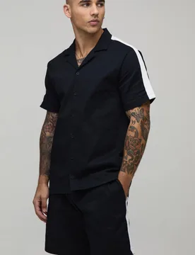 Herren Twill Kontrast-Band Regular Hemd & Relaxed Shorts Set Navy Größe XS - boohooMAN - FashionsVida
