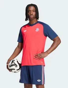 Maglia pre-partita Bayern Monaco 26/27 M Pure Ruby - Adidas - FashionsVida