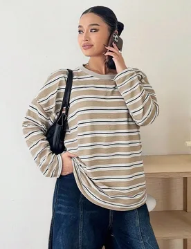 Camiseta de manga larga a rayas casual de talla grande, estilo callejero de moda para mujeres de talla grande en vacaciones 1XL - Shein - FashionsVida