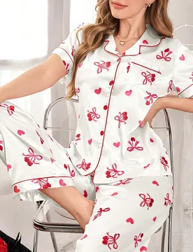 Conjunto de pijama de mujer con estampado de lacitos y cerezas, de seda sintética, con abertura frontal y cuello solapa S - Shein - FashionsVida