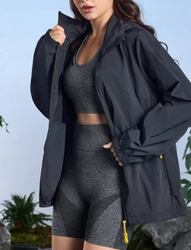 Chaqueta con capucha de protección solar con cremallera y manga larga de unicolor para mujer, ropa para senderismo S - Shein - FashionsVida