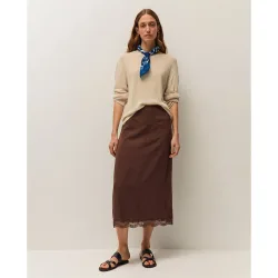 Falda midi lace con detalles de encaje en el bajo