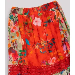 Falda larga floral con encaje y vuelo