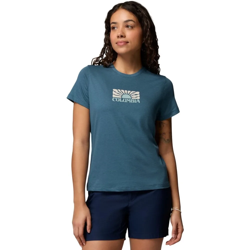 Camiseta manga corta de mujer Ruby Springs™ Graphic Fitted SS - Columbia - FashionsVida