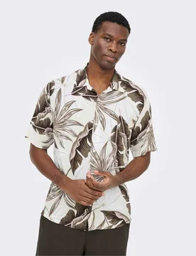Regular Fit Printed Short Sleeve Shirt White Mix male - ONLY & SONS - FashionsVida