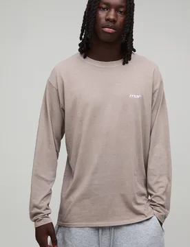 Herren Regular Herren Sport Besticktes Gewaschenes Langarm-Oberteil Stone Größe XS - boohooMAN - FashionsVida