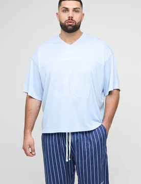 Herren Plus Oversized Boxy Hockey Applikation T-Shirt & Shorts Set Blue Größe 2XL - boohooMAN - FashionsVida