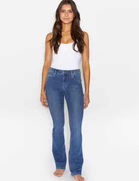 LENI female - 38 / /29 - FashionsVida