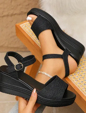 Sandalias de cuña para mujer de verano, tela negra, cómodas para uso diario y desplazamientos, para exteriores, vacaciones, casual, playa, con suela - Shein - FashionsVida